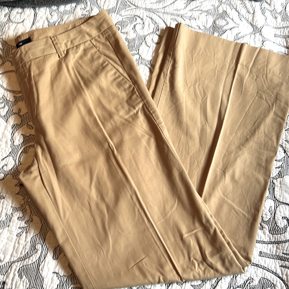 GAP wide leg khaki pants